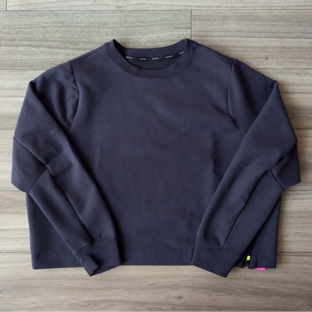 Nike Women's Dark Gray Crewneck Sweatshirt